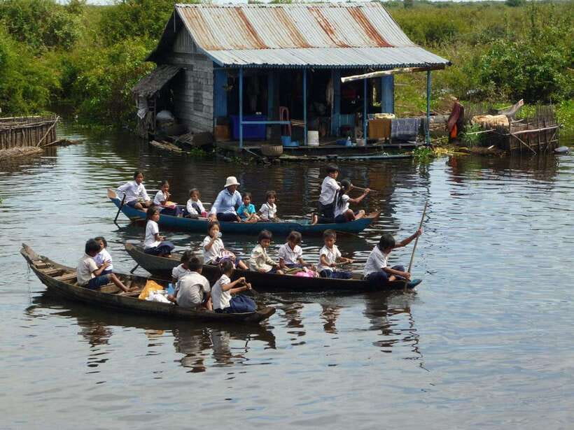 Siem Reap: Tonle Sap, Kampong Phluk & Floating Village Tour - Sunset Over Tonlé Sap