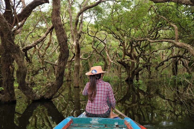 Siem Reap: Tonle Sap Lake - Fishing Village & Flooded Forest - Kampong Phluk and its high stilted homes