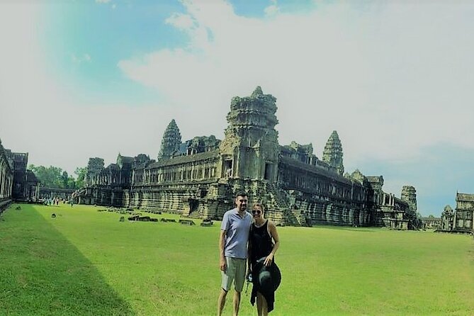 Siem Reap Tour: Angkor Wat Sunrise, Bayon, Ta Prohm, Banteay Srei - Why this temple route works in one long day
