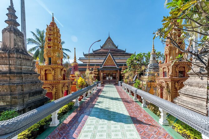 Siem Reap Walking Tour: Landmarks & Hidden Gems - Wat Preah Prom Rath and the daily life of a pagoda