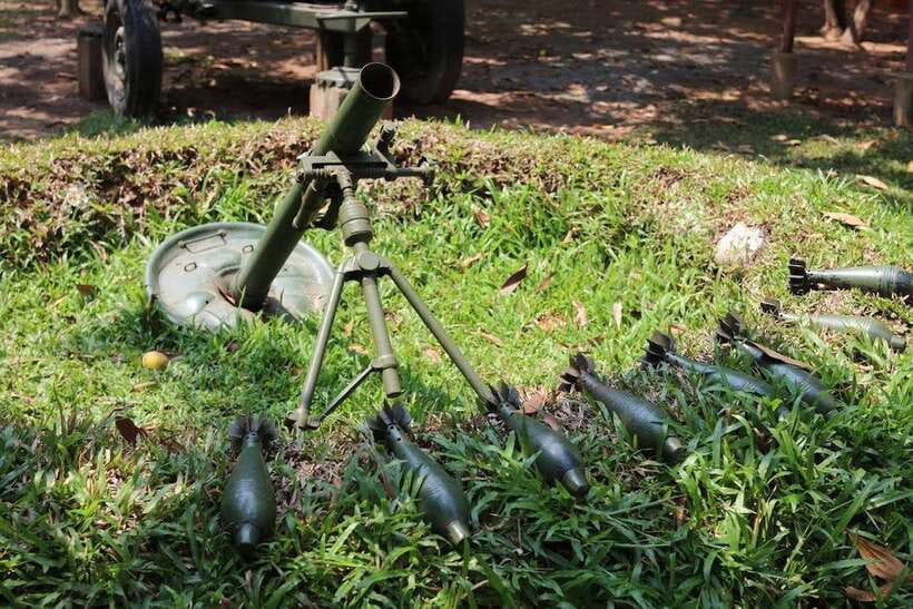 Siem Reap: War Museum included Ticket and Pickup Drop Off - Tanks, aircraft, artillery, and smaller objects