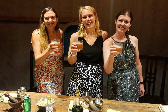 Sombai Siem Reap Workshop Cocktail Class - Eleven flavors, tropical fruit, and local snacks