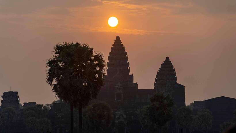 Sunrise at Angkor Wat Temple: 3-Hour Private Tour - The 4:40 AM hotel pickup in Siem Reap