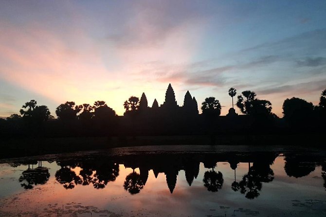 Sunrise Small Group Tour to Angkor Wat Temple - Angkor Wat before breakfast