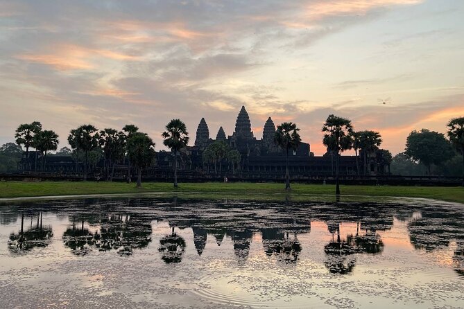 Sunrise Tour of Angkor Temples from Siem Reap - Crossing Angkor Thom to the Elephant Terrace