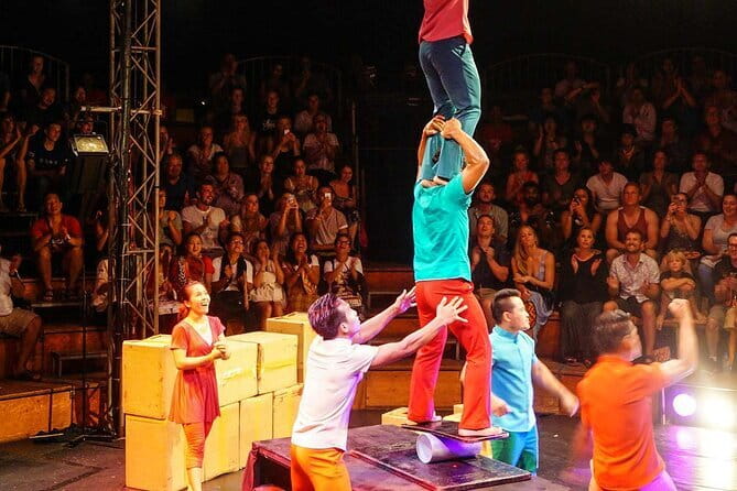 The Cambodian Circus Show and Pub Street Night Market - The Siem Reap Night Market after the curtain