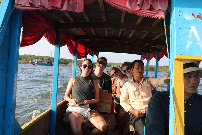 Tonle Sap Lake - Fishing Village & Flooded Forest - The flooded forest and the extra rowboat