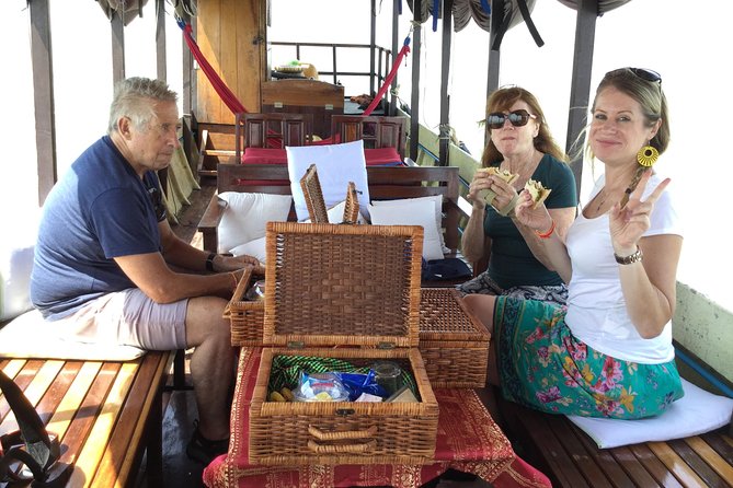 Tonle Sap Lake-Floating Villages-Mangrove Forest - The seasonal mangrove canoe ride