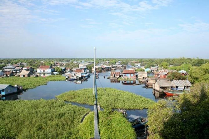 Tonle Sap Lake & Kampong Phluk Village Half-Day Tour - The seasonal canoe ride through the mangroves