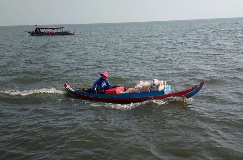 Tonle Sap Tour of Kompong Phluk Village & Evening Food tour - Cambodian street food at the night market