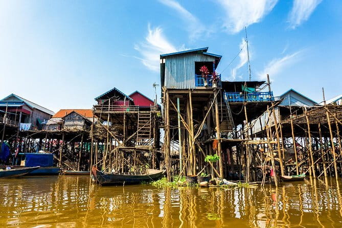 Traditional Head, Back & Shoulder Massage in Siem Reap - The head and face work