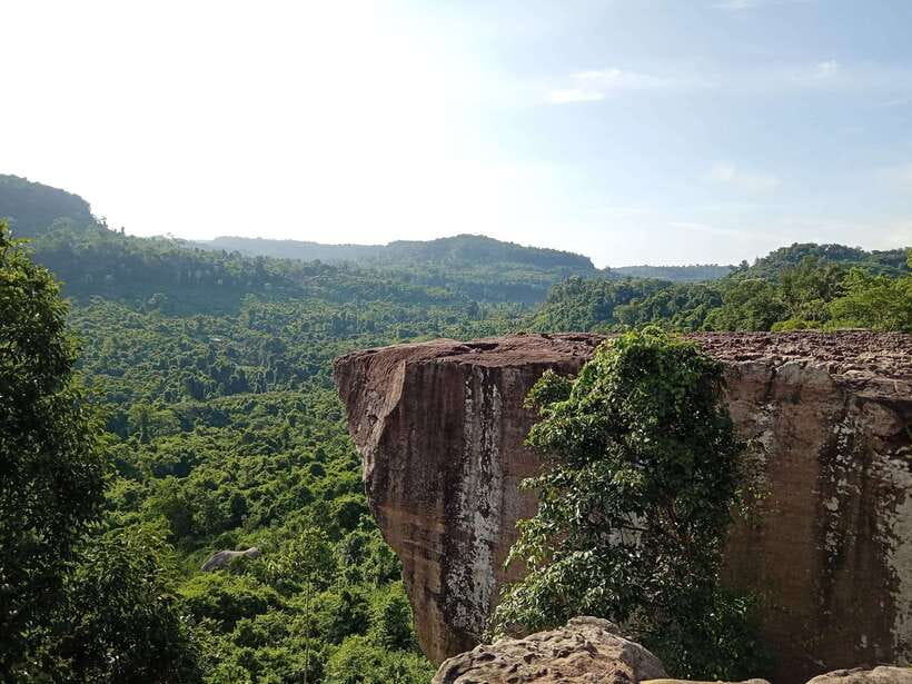 Trekking Tour at Phnom Kulen National Park from Siem Reap - Preah Ang Thom and the 15-meter sandstone Buddha
